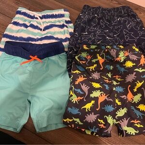 Swim trunks (xs/5T)